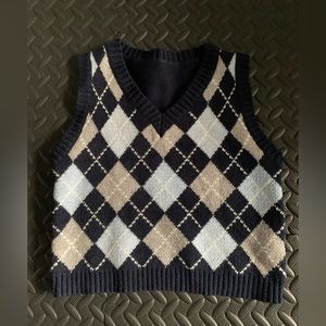 cropped sweater vest